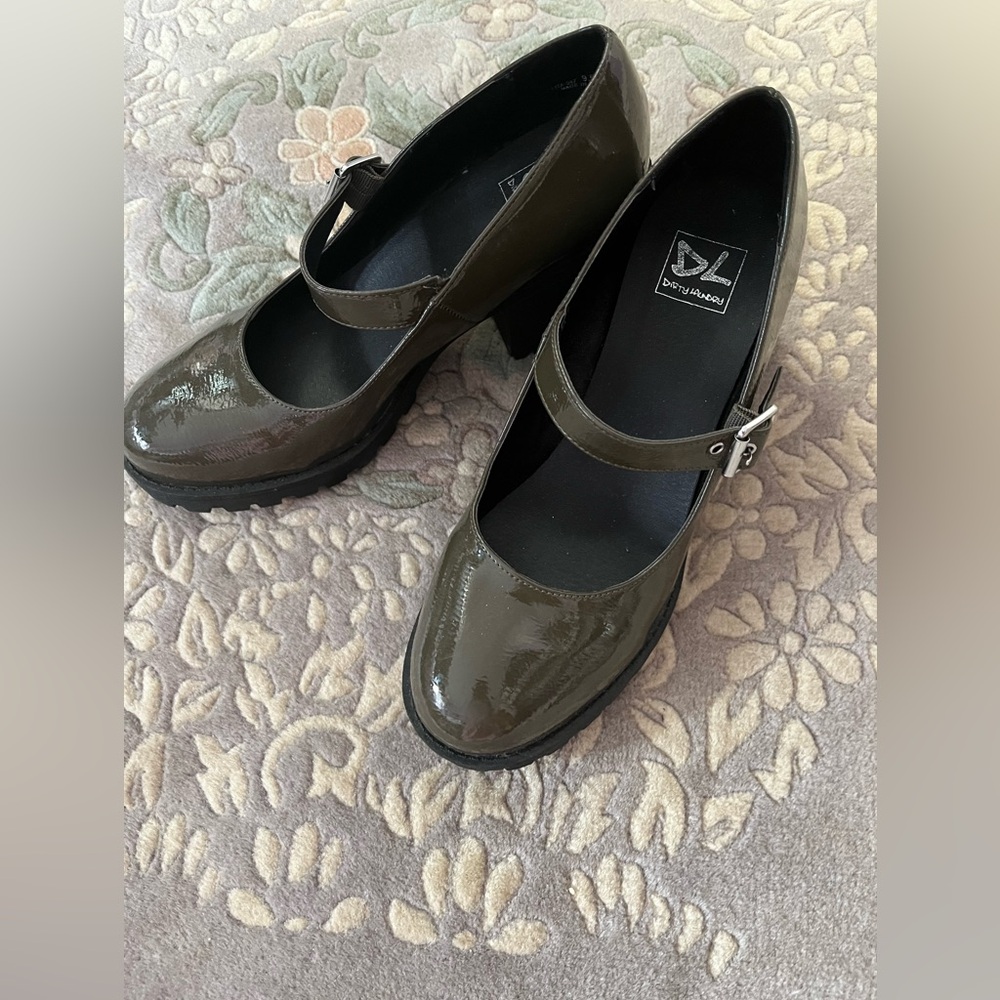 Dirty Laundry Olive Green Patent Mary Jane Heels